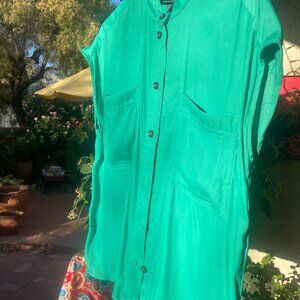 Green silk button shirt blouse with collar Banana Republic size L